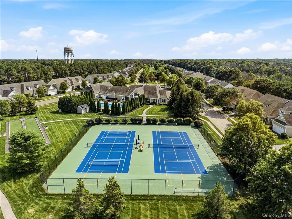 179 Carly Lane Westhampton, NY 11977