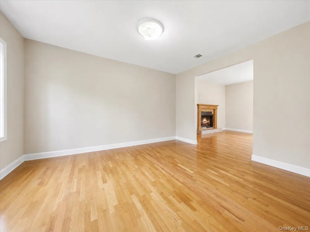 977 Mt Hope Road Middletown, NY 10940