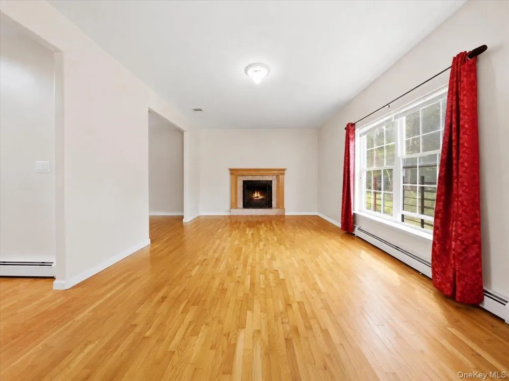 977 Mt Hope Road Middletown, NY 10940