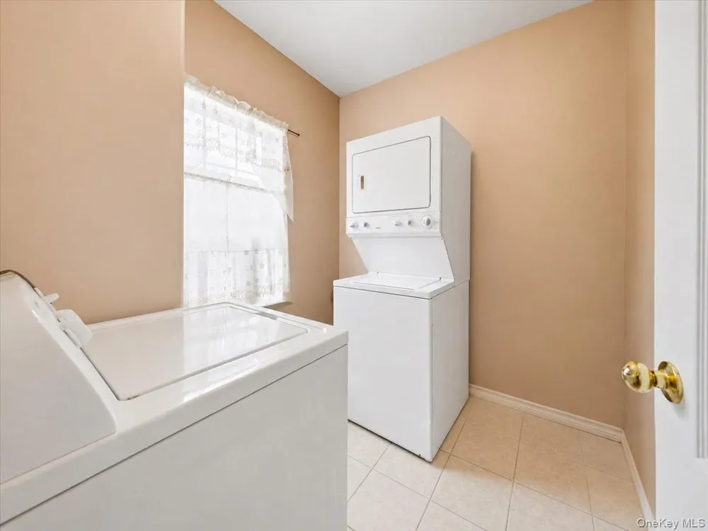 977 Mt Hope Road Middletown, NY 10940