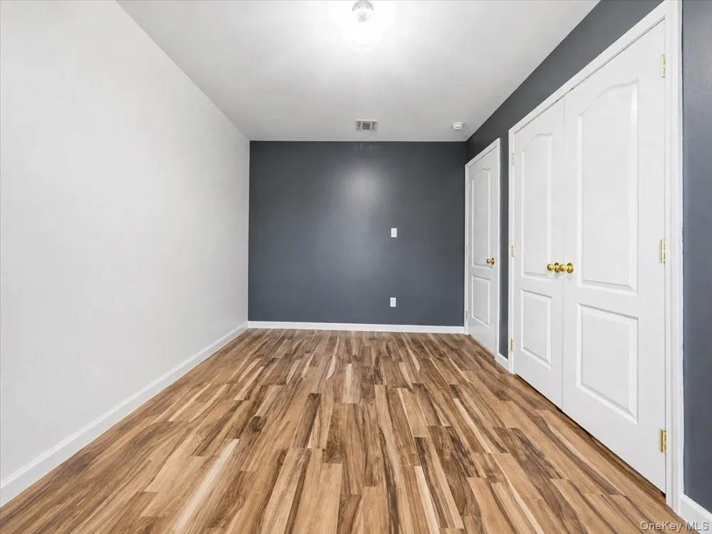 977 Mt Hope Road Middletown, NY 10940