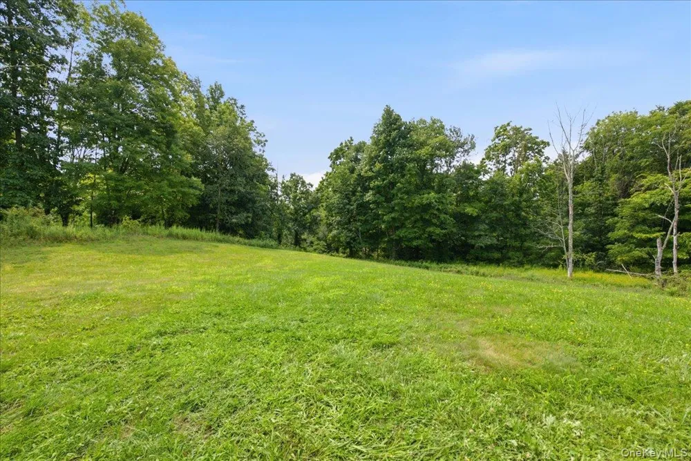 977 Mt Hope Road Middletown, NY 10940
