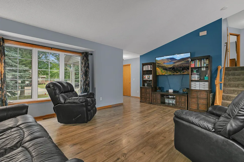 405 12th Avenue NW Isanti, MN 55040
