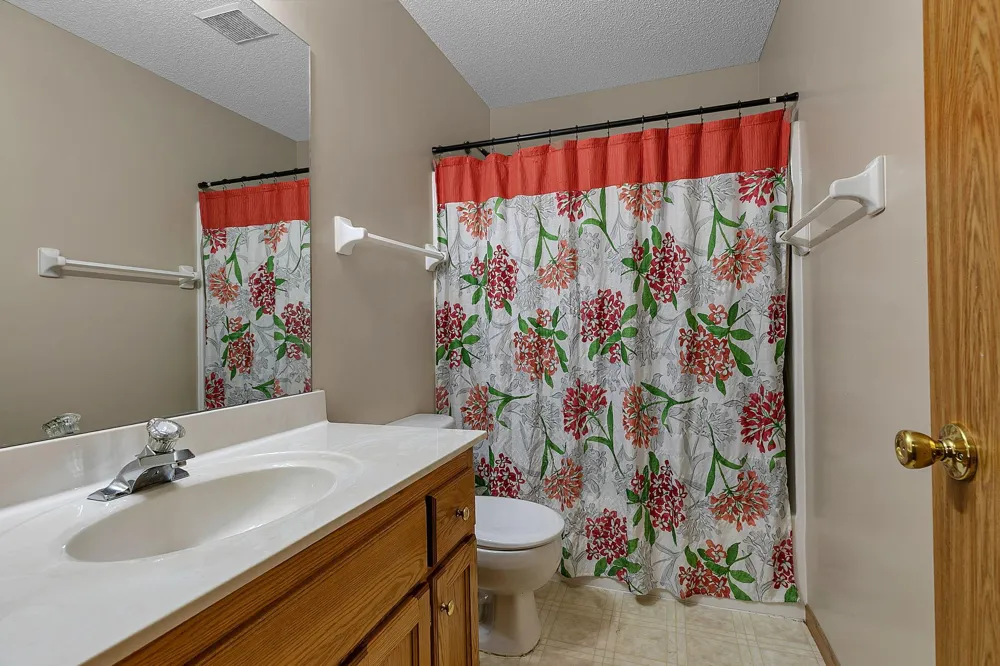 405 12th Avenue NW Isanti, MN 55040