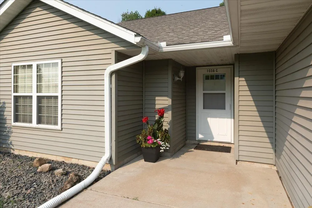 1038 Syme Avenue #C Glenwood City, WI 54013