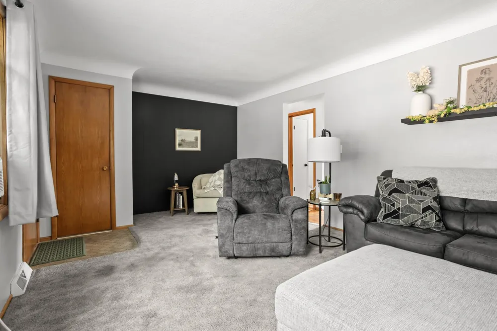 1236 15 1/2 STREET Moorhead, MN 56560