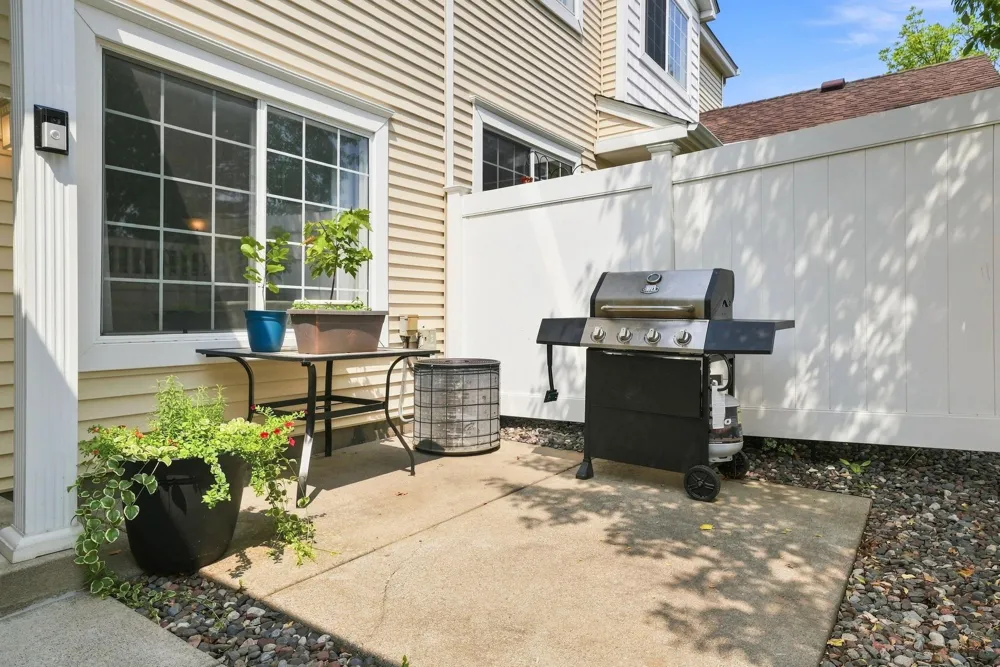 11412 Elmwood Avenue Champlin, MN 55316