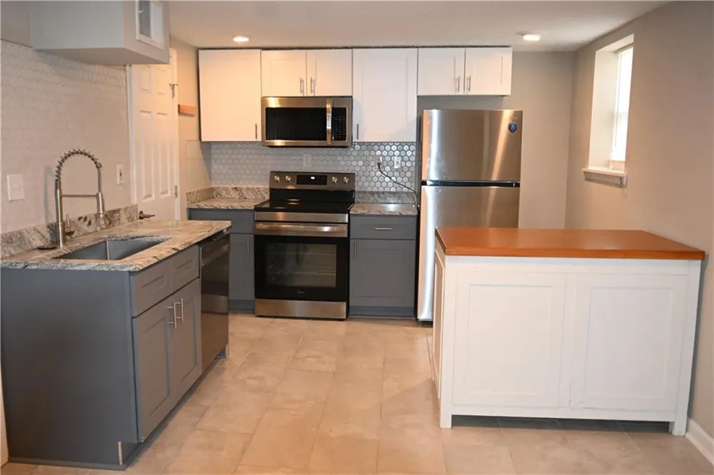 1923 Thompson Avenue ##2 East Point, GA 30344