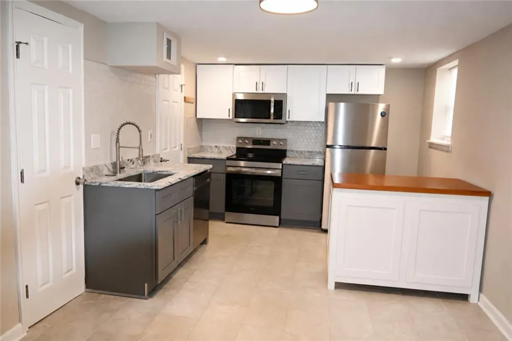 1923 Thompson Avenue ##2 East Point, GA 30344