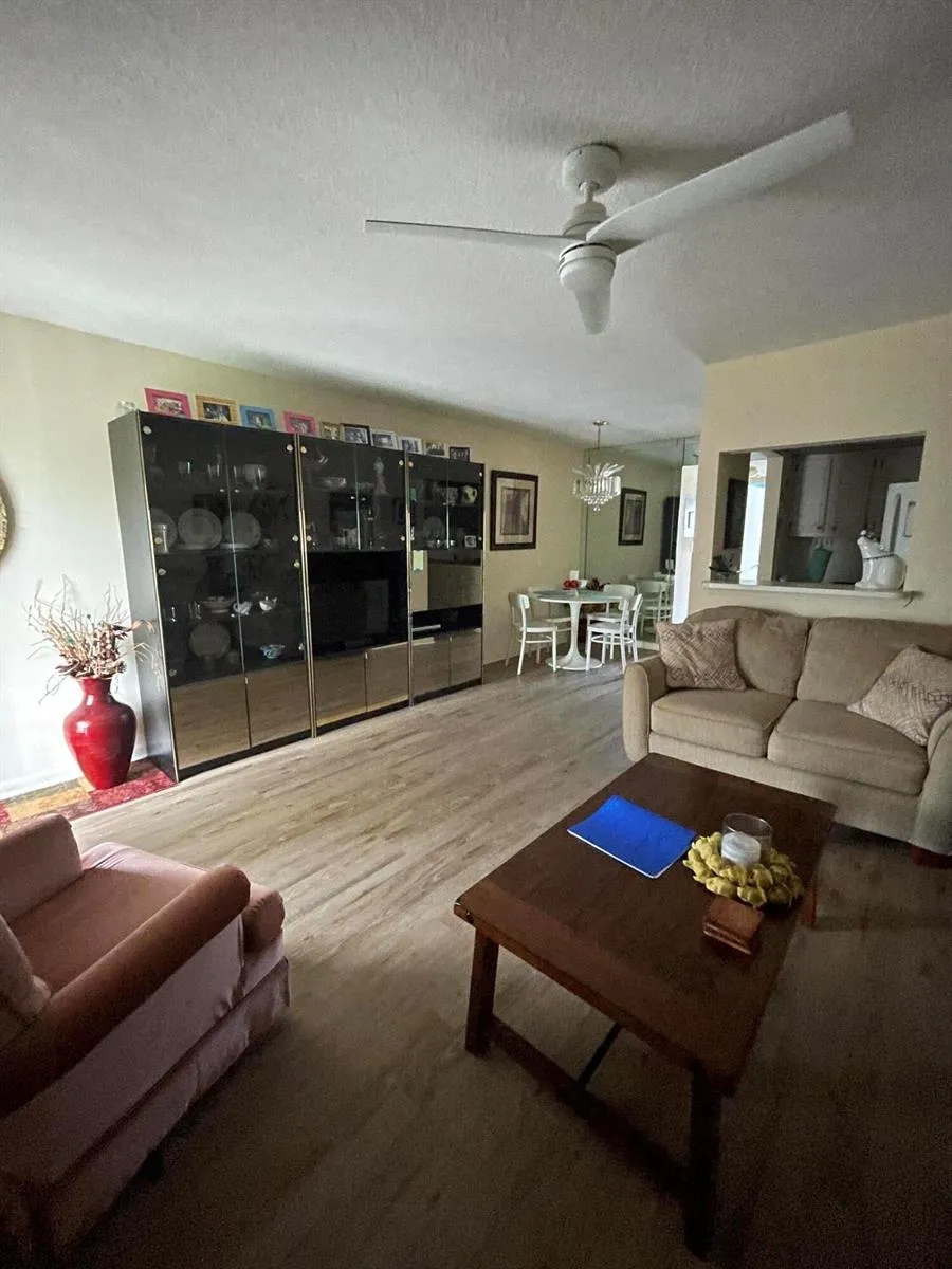 147 MARKHAM G #147 Deerfield Beach, FL 33442