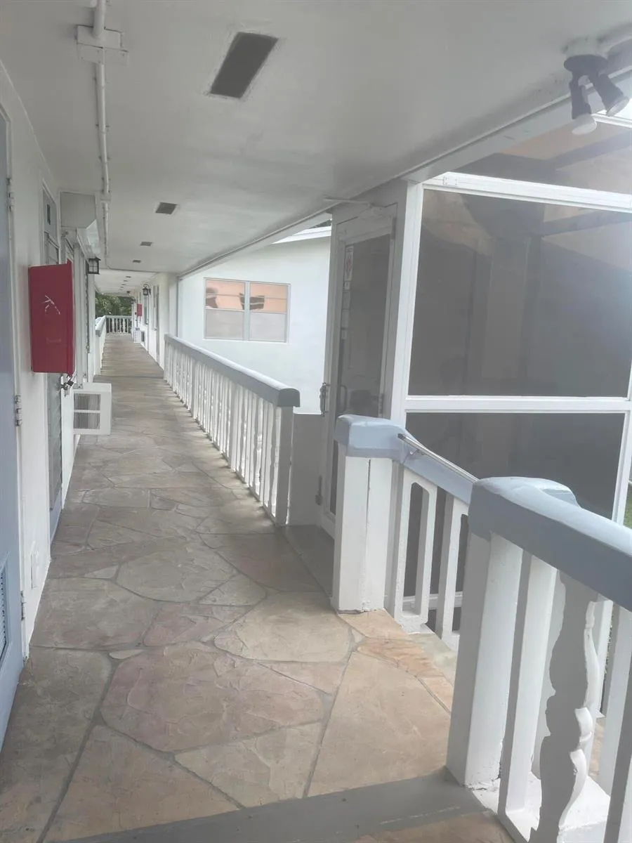 147 MARKHAM G #147 Deerfield Beach, FL 33442