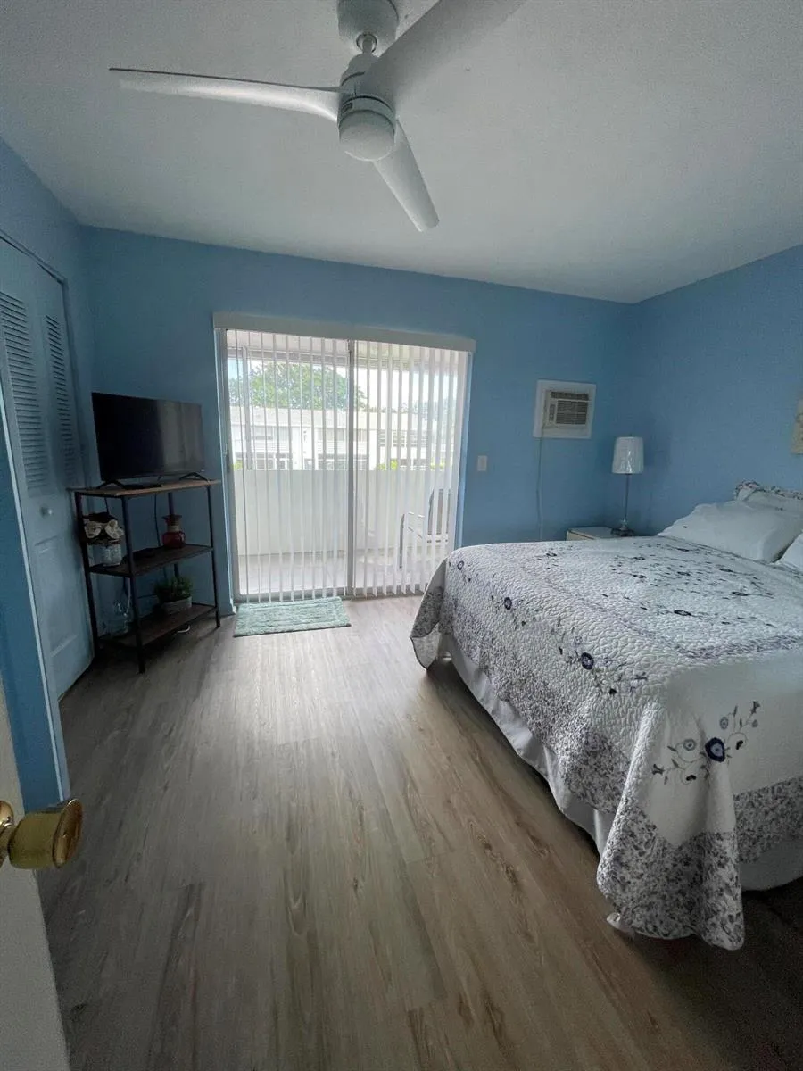 147 MARKHAM G #147 Deerfield Beach, FL 33442