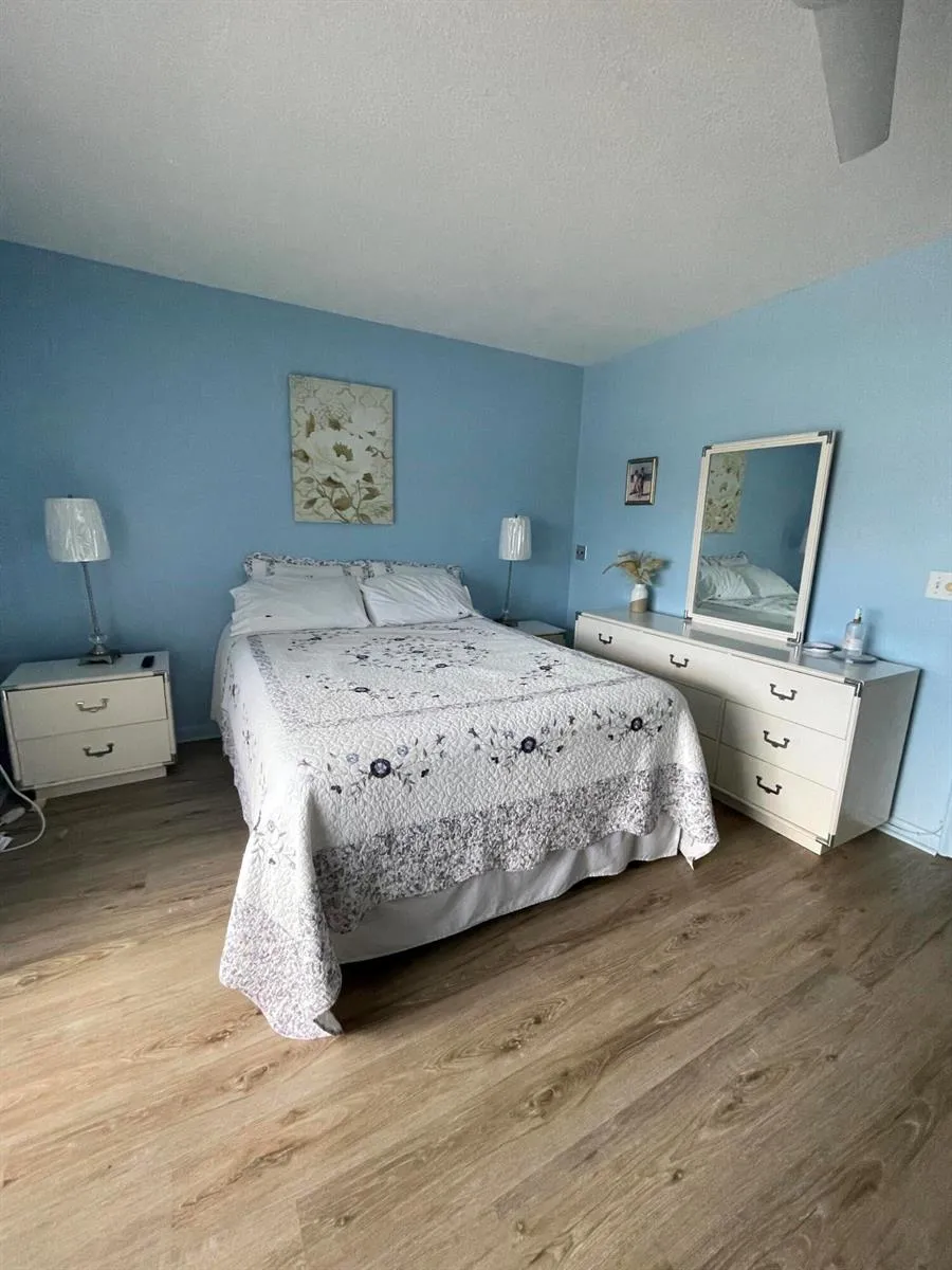 147 MARKHAM G #147 Deerfield Beach, FL 33442