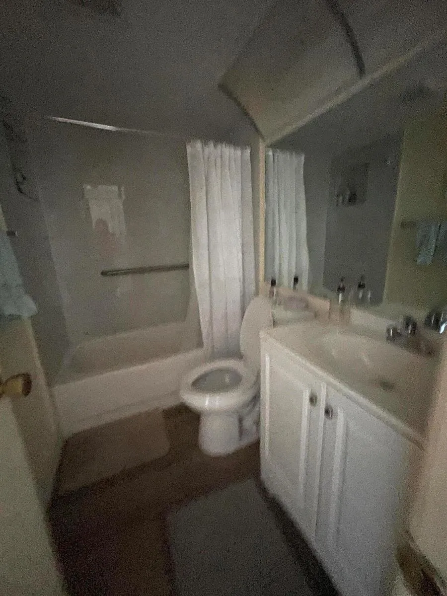 147 MARKHAM G #147 Deerfield Beach, FL 33442