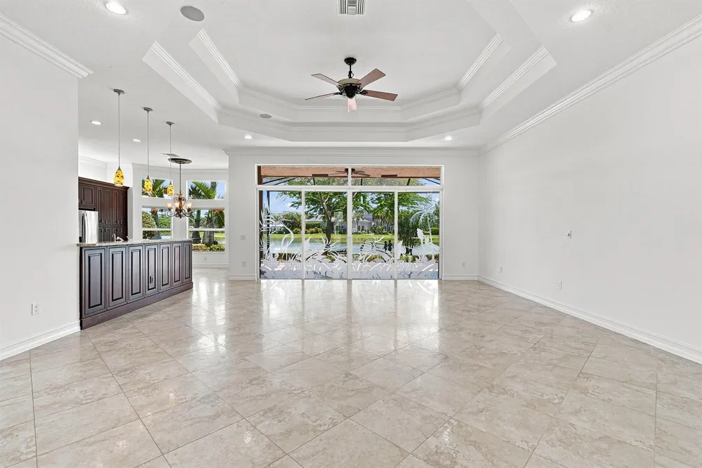 10684 Whitewind Circle Boynton Beach, FL 33473