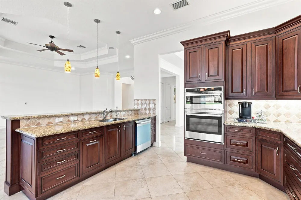 10684 Whitewind Circle Boynton Beach, FL 33473