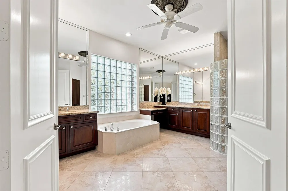 10684 Whitewind Circle Boynton Beach, FL 33473