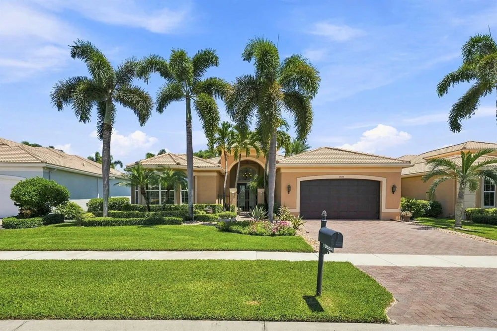 10684 Whitewind Circle Boynton Beach, FL 33473