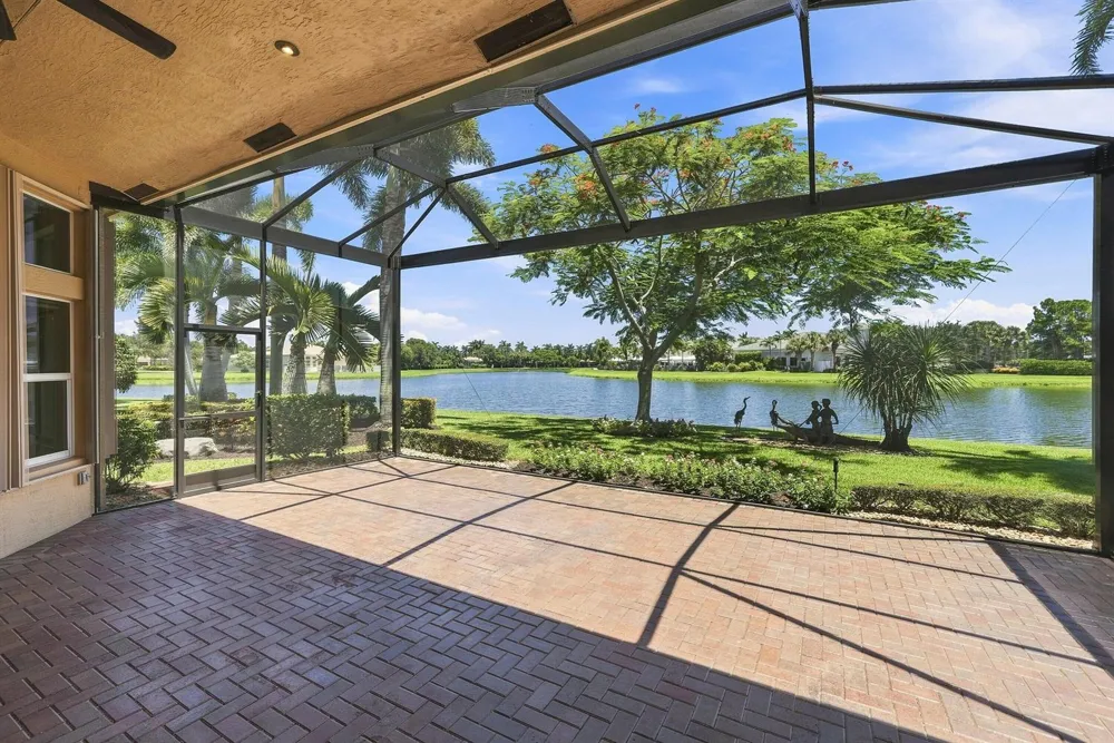 10684 Whitewind Circle Boynton Beach, FL 33473