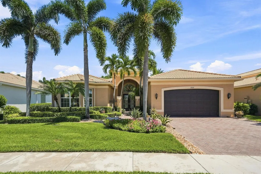 10684 Whitewind Circle Boynton Beach, FL 33473