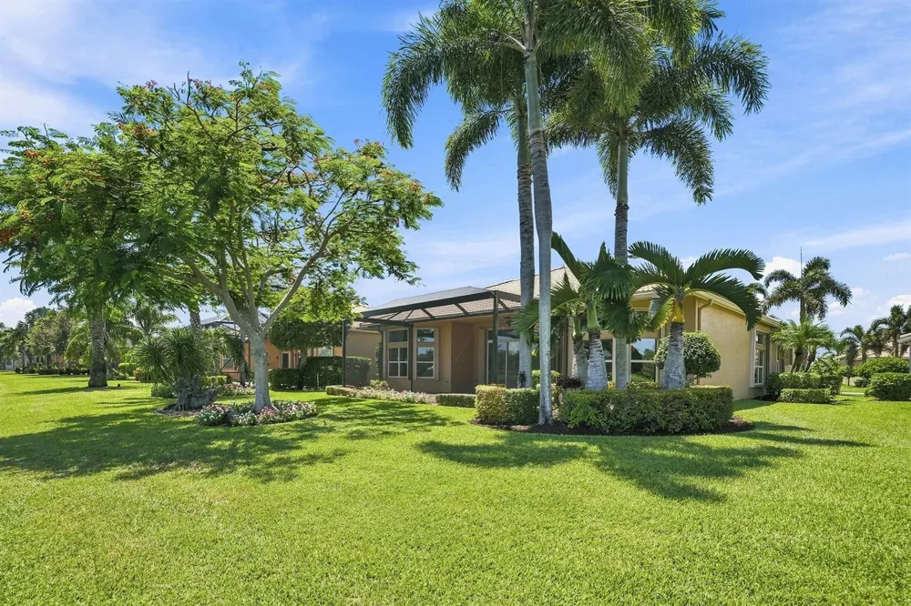 10684 Whitewind Circle Boynton Beach, FL 33473