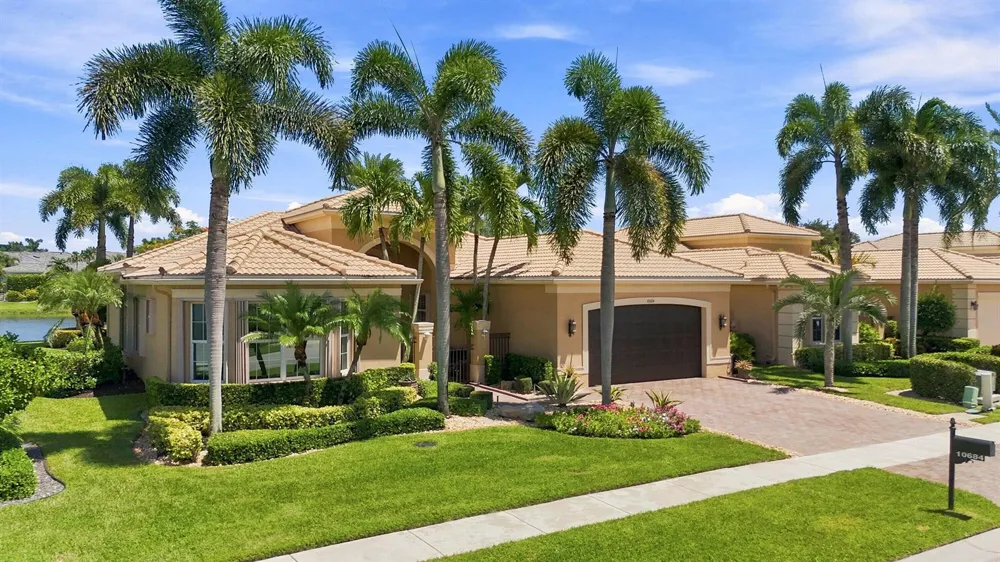 10684 Whitewind Circle Boynton Beach, FL 33473