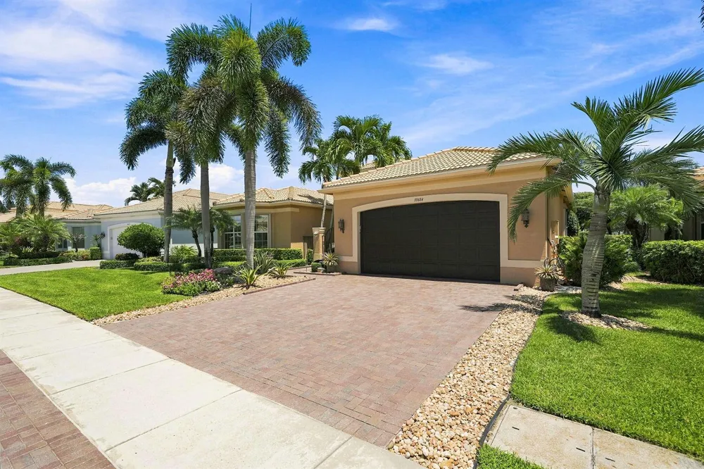 10684 Whitewind Circle Boynton Beach, FL 33473