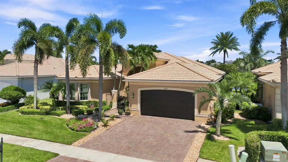 10684 Whitewind Circle Boynton Beach, FL 33473