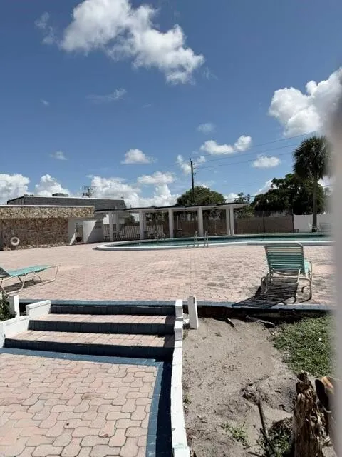4044 SW 67th Terrace #7 Davie, FL 33314