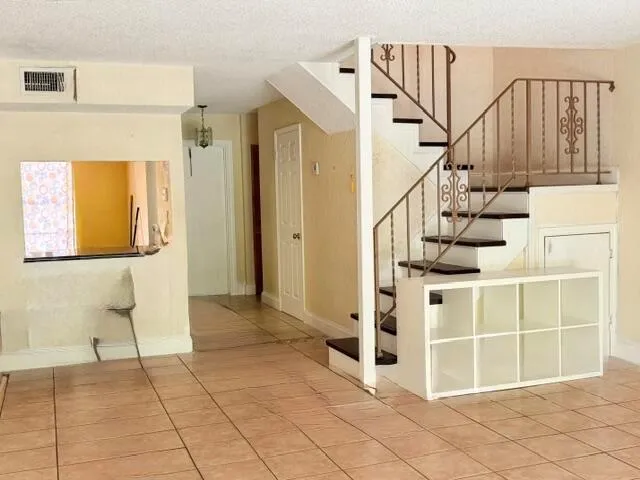 4044 SW 67th Terrace #7 Davie, FL 33314