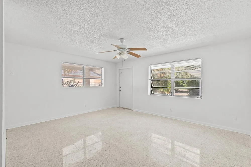 211 Sunrise Avenue #5 Lantana, FL 33460