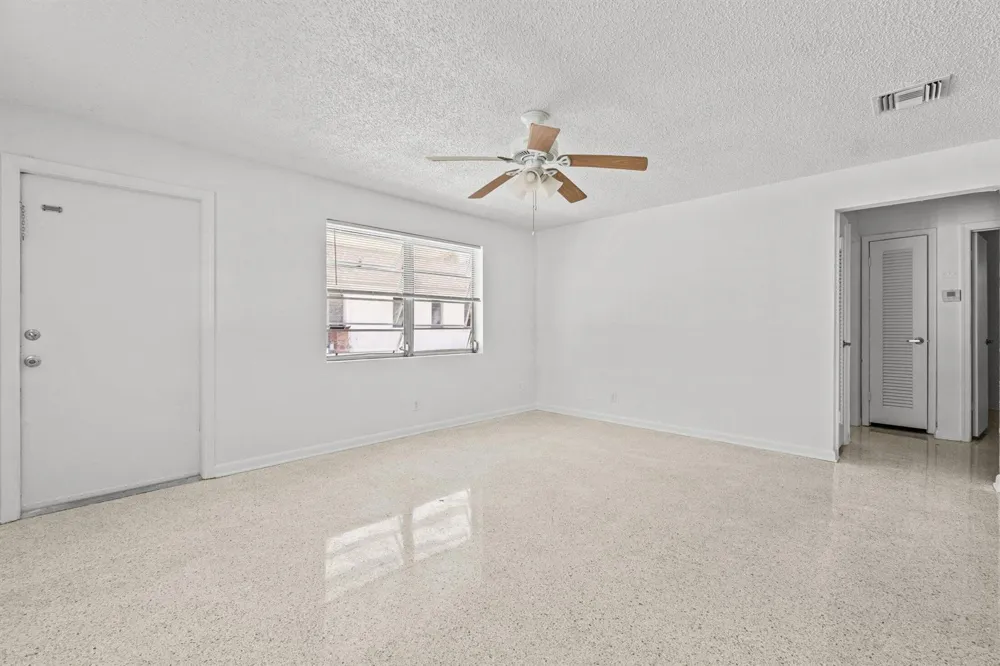 211 Sunrise Avenue #5 Lantana, FL 33460