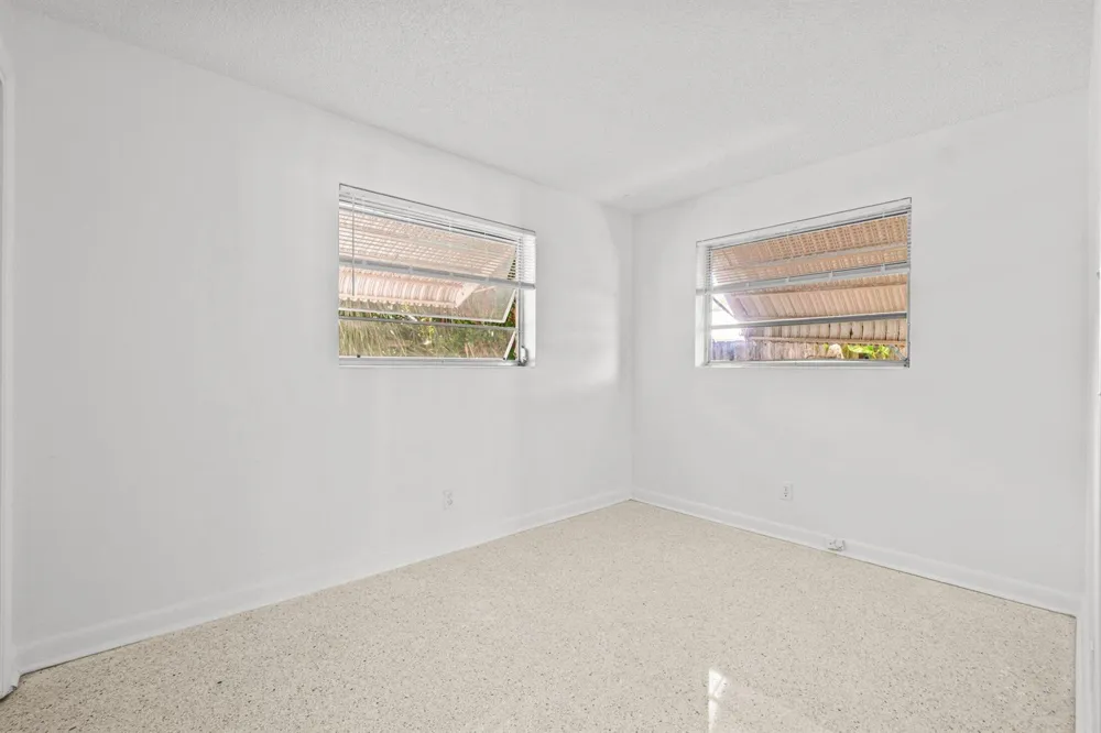 211 Sunrise Avenue #5 Lantana, FL 33460