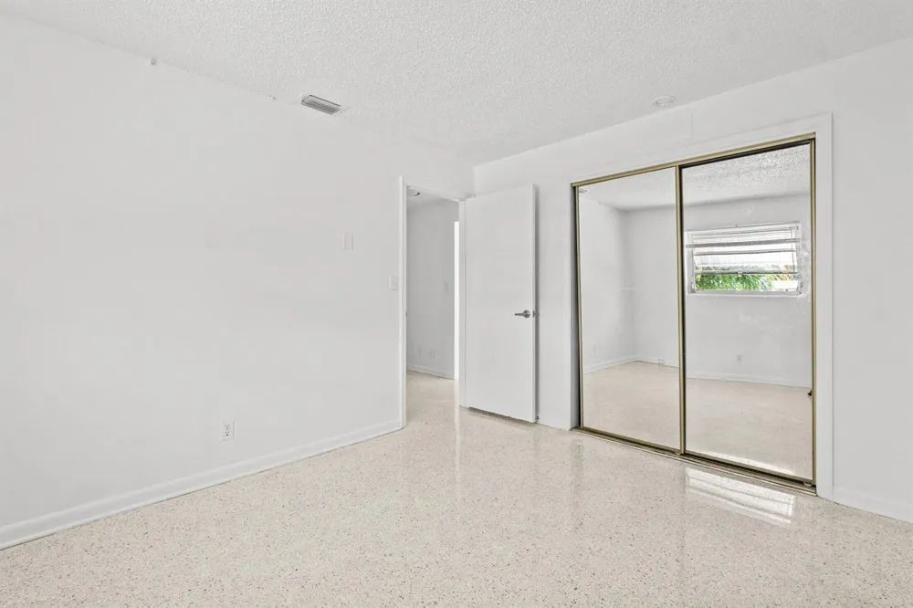 211 Sunrise Avenue #5 Lantana, FL 33460