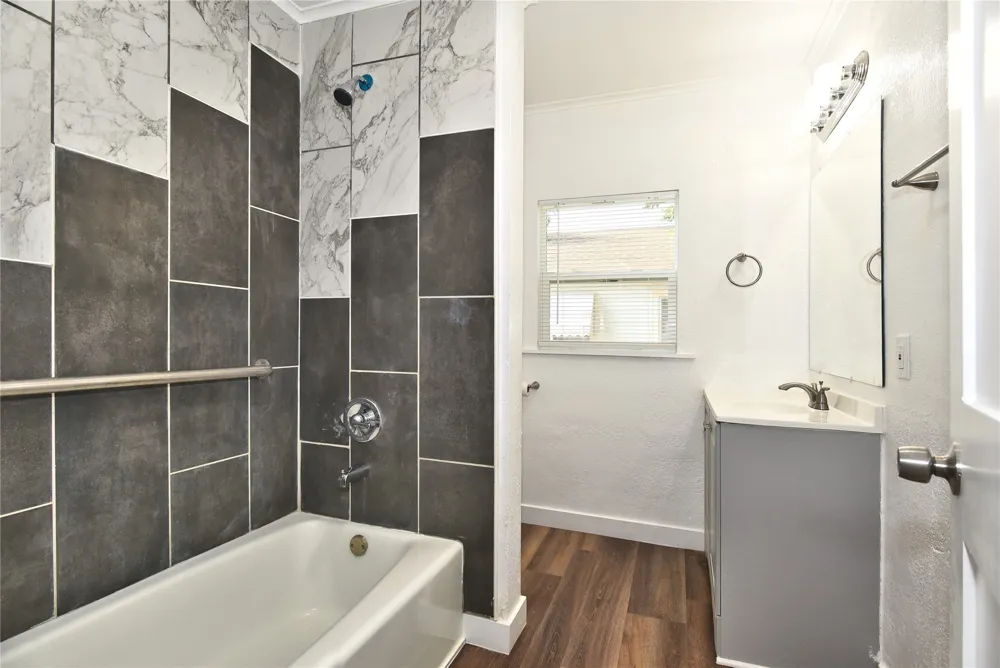 2128 Saint Louis Avenue Tulsa, OK 74106