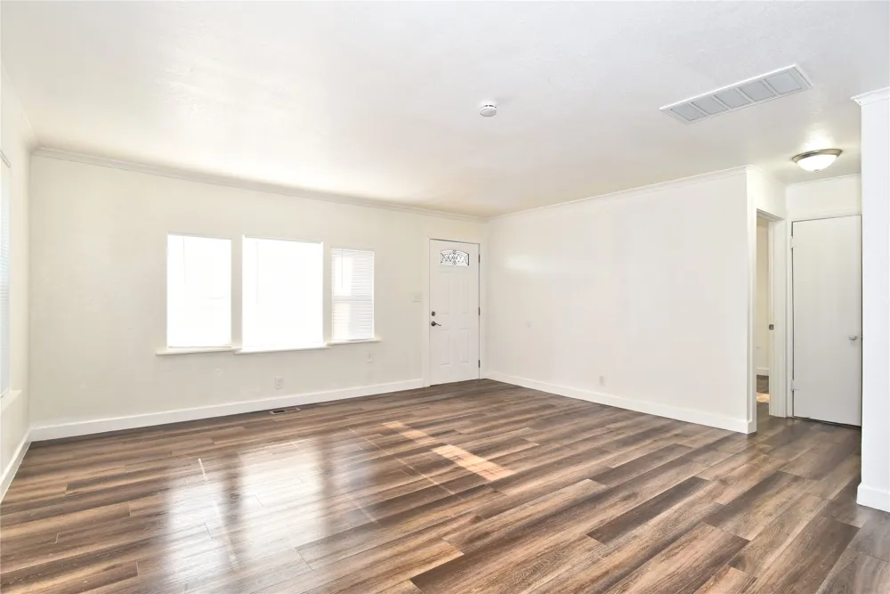 2128 Saint Louis Avenue Tulsa, OK 74106
