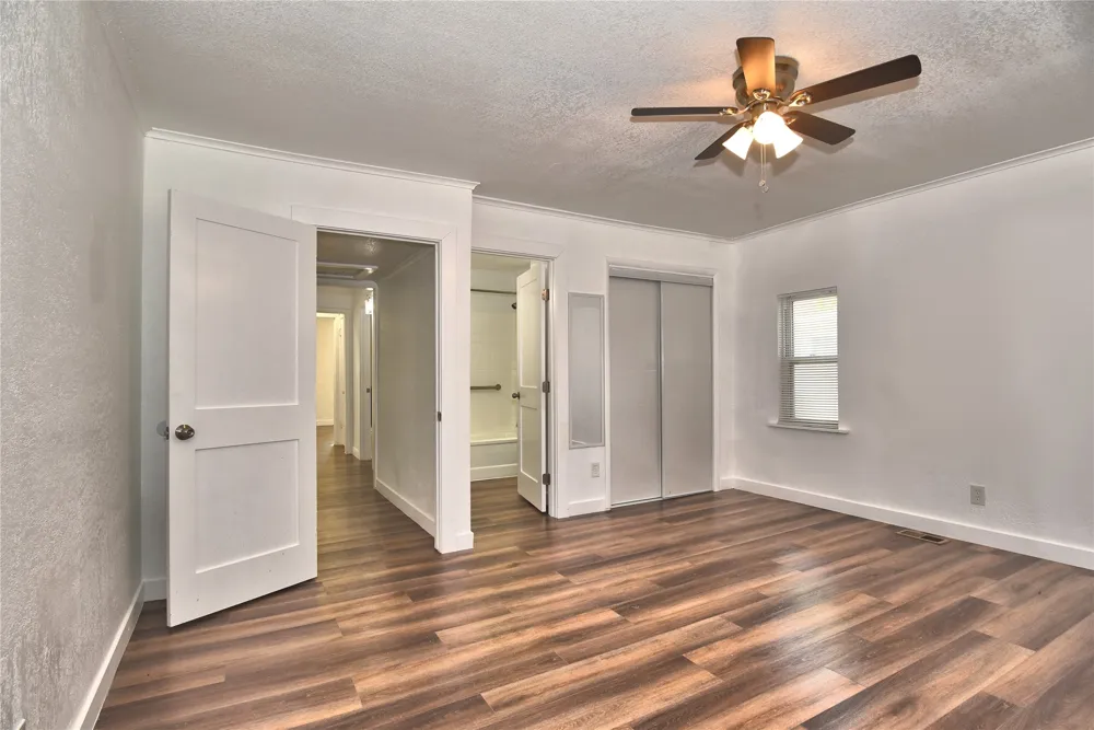 2128 Saint Louis Avenue Tulsa, OK 74106
