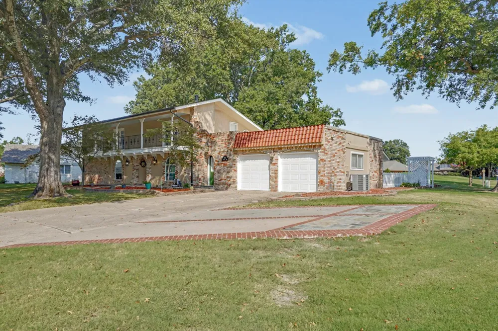 502 Fairway Drive Broken Arrow, OK 74011