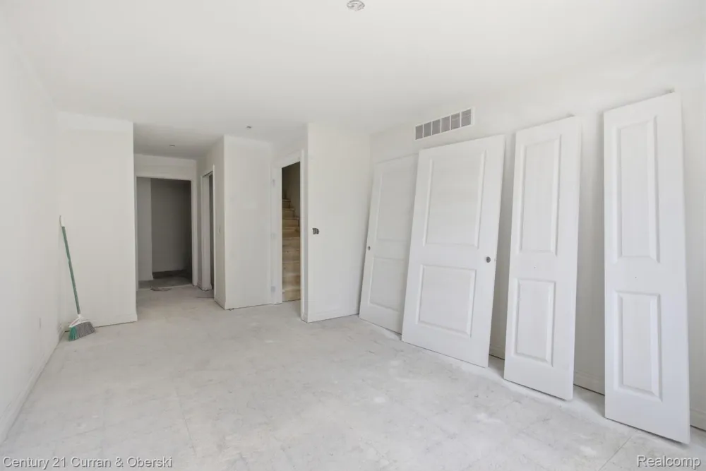755 Nelson's Ridge #1 Howell City, MI 48843