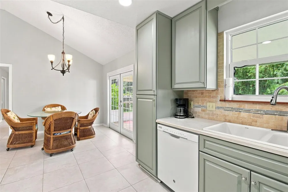 2720 BANYAN DRIVE Edgewater, FL 32141