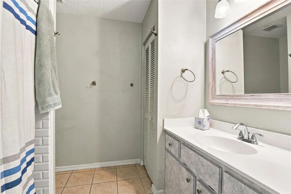 2720 BANYAN DRIVE Edgewater, FL 32141