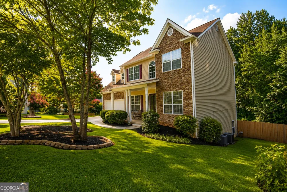 205 Leecroft CT Sugar Hill, GA 30518