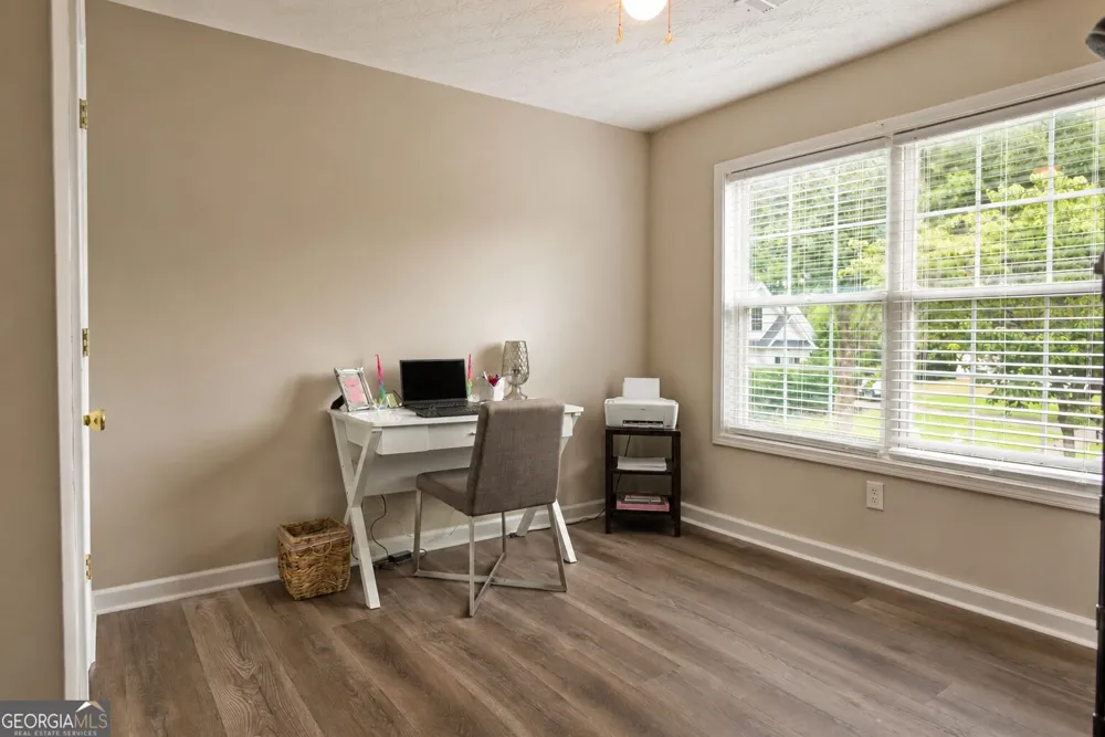 205 Leecroft CT Sugar Hill, GA 30518