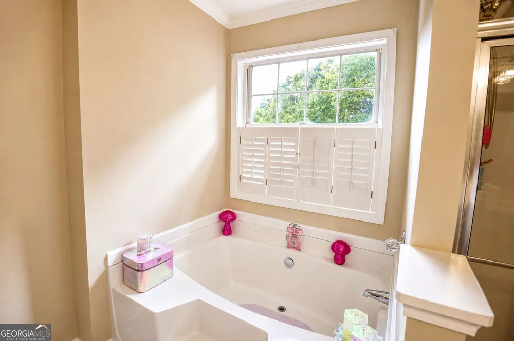 205 Leecroft CT Sugar Hill, GA 30518