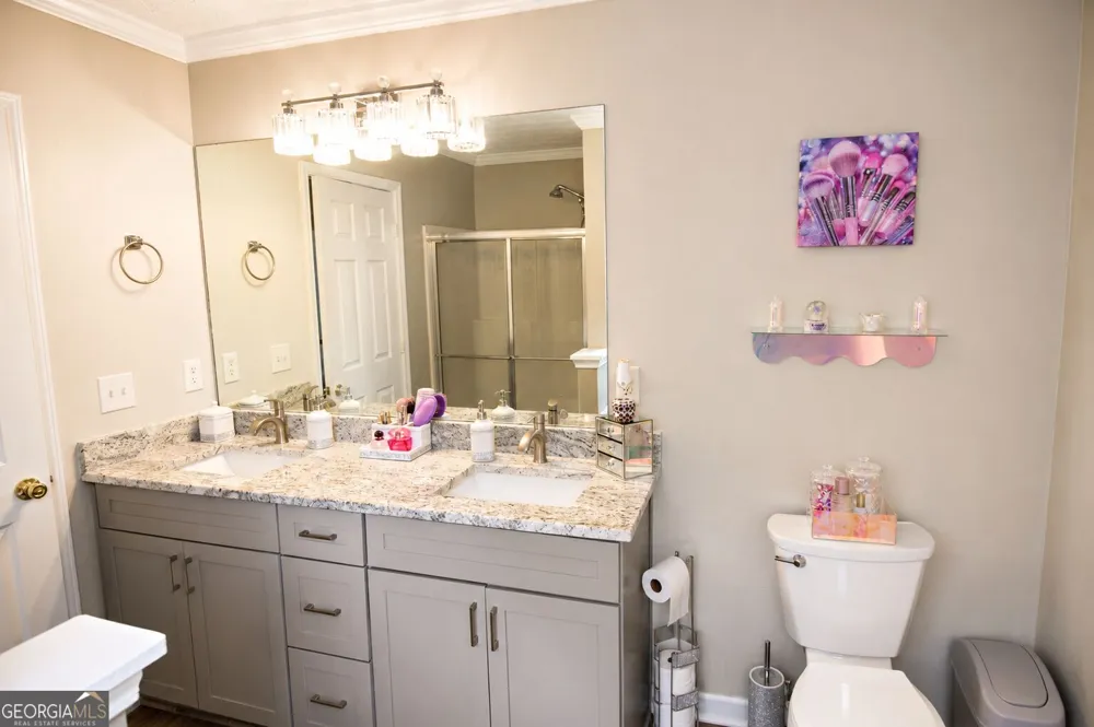 205 Leecroft CT Sugar Hill, GA 30518