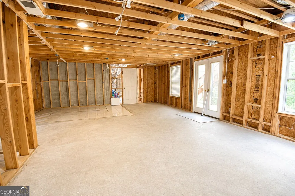 205 Leecroft CT Sugar Hill, GA 30518