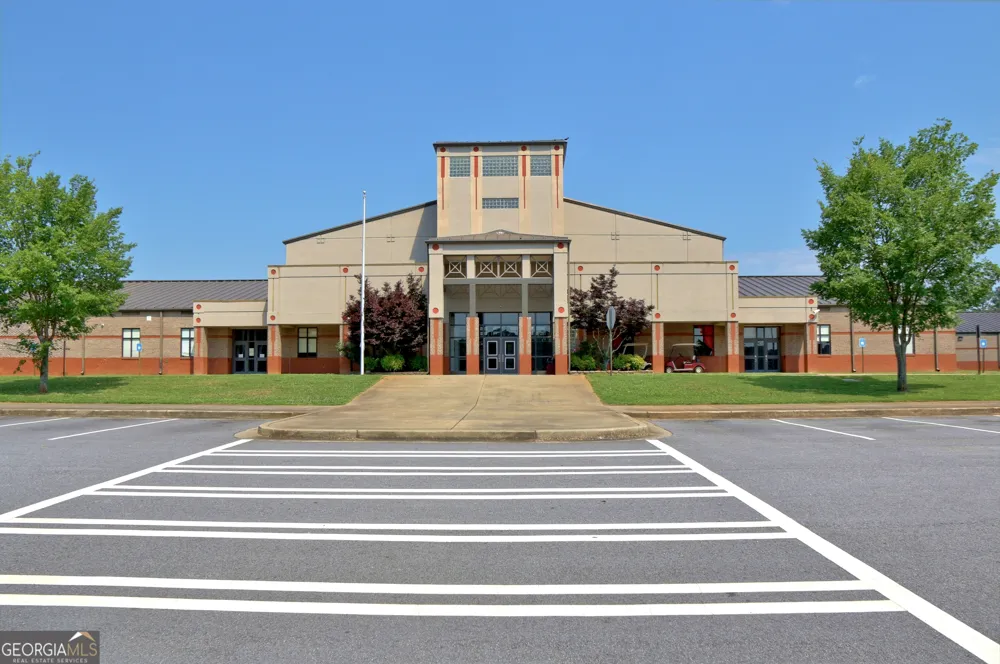 1359 Fischer RD Sharpsburg, GA 30277