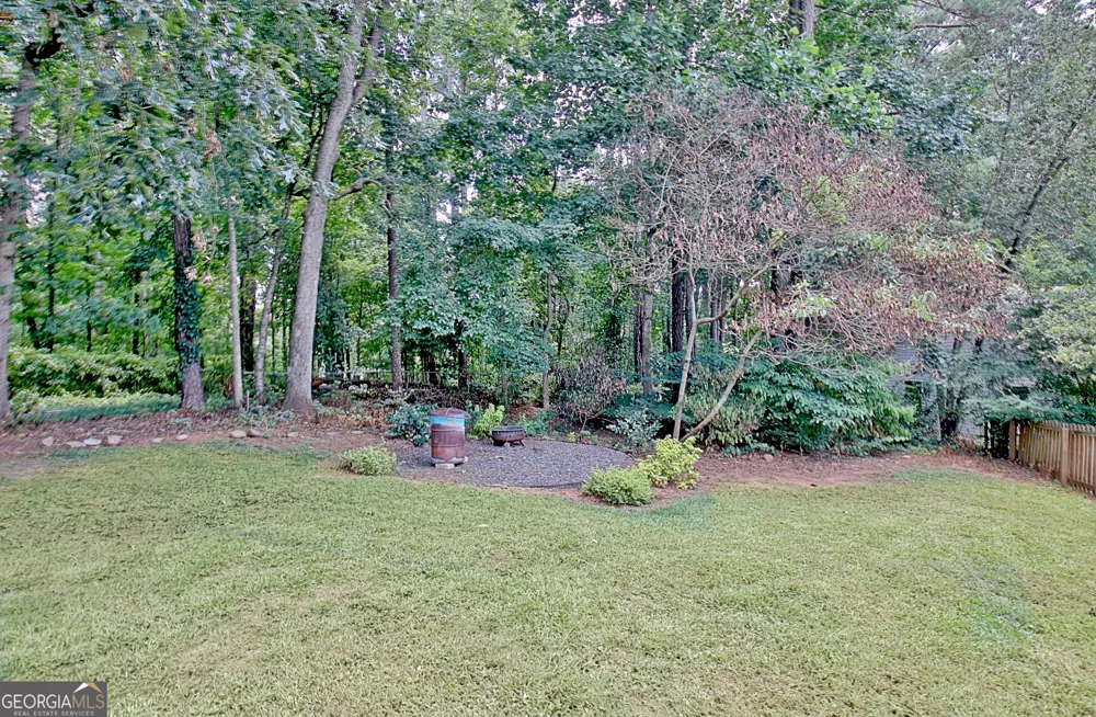 1359 Fischer RD Sharpsburg, GA 30277