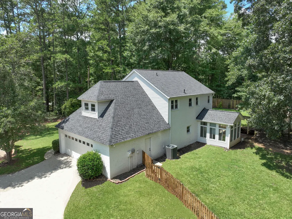 1359 Fischer RD Sharpsburg, GA 30277