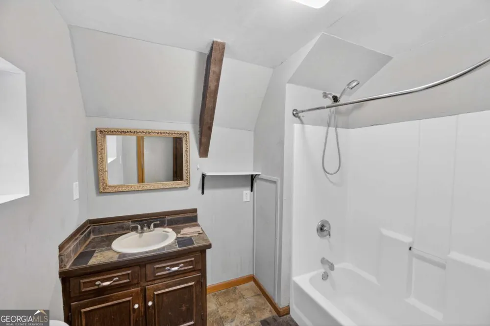 1609 Turkey Mountain RD NE Rome, GA 30165